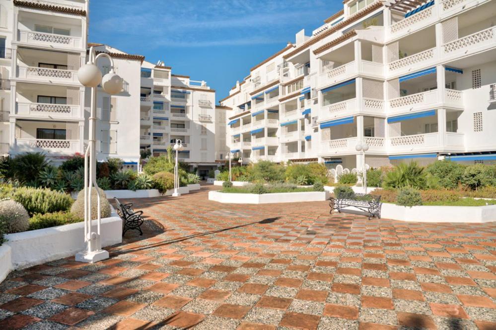 Playas Del Duque, Puerto Banus, Golf .playa Y Compras * Marbella