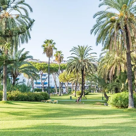Playas Del Duque, Puerto Banus, Golf .Playa Y Compras Apartment Marbella Exterior photo