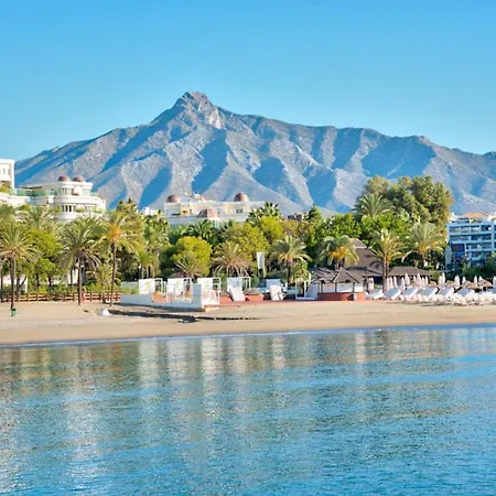 Playas Del Duque, Puerto Banus, Golf .Playa Y Compras Apartment Marbella Exterior photo