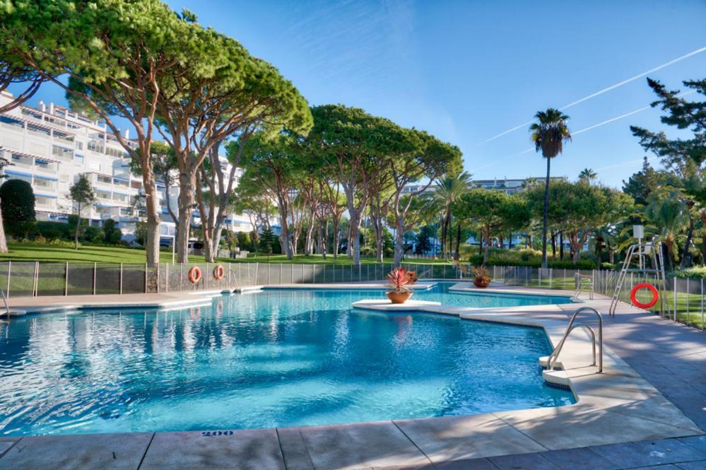 Apartament Playas Del Duque, Puerto Banus, Golf .playa Y Compras